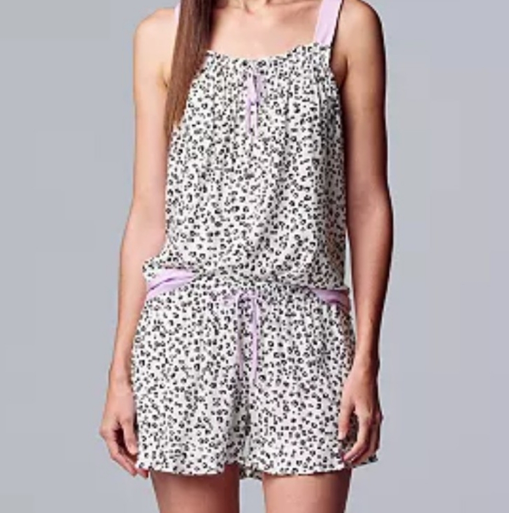 Simply Vera Vera Wang Leopard Pajama Set Size Medium